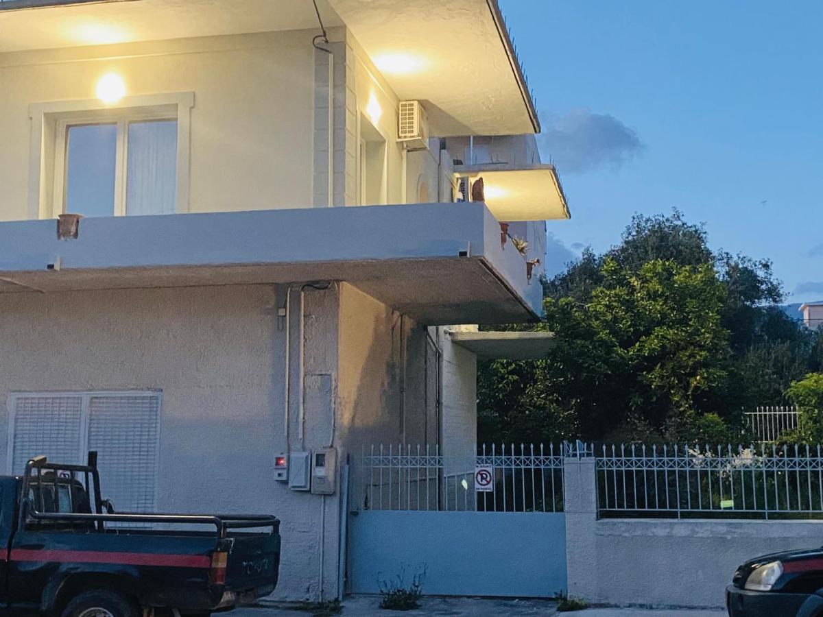 Best Located Ruby Luxury Escape Kalamata Exterior foto